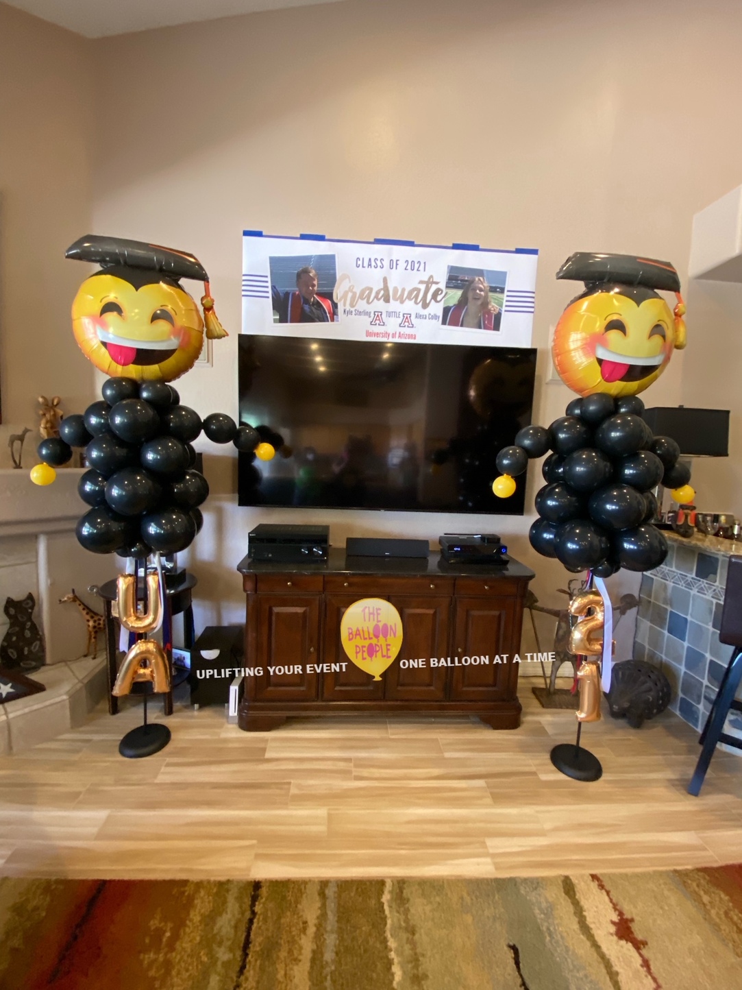 Graduation-Themed Balloon Decorations | THAT BalloonsTHAT Balloons