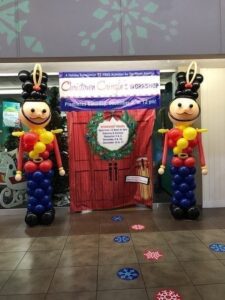 Balloon toy soldiers