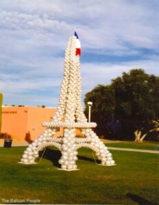 eiffel tower Balloon Sculptures