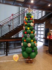 Balloon christmas tree