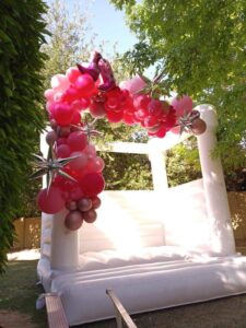 Balloon Garlands on bouncy house