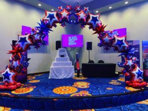 foil patriotic themed balloon arch